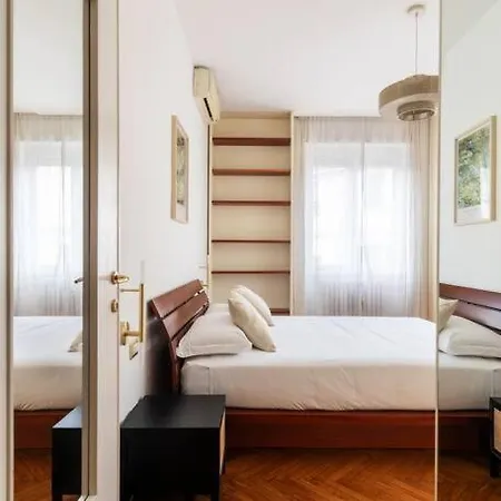 Apartment Bilocale Porta Garibaldi / Nino Bonnet