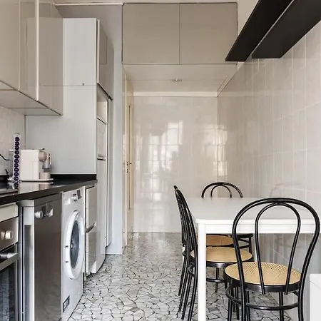 Apartment Bilocale Porta Garibaldi / Nino Bonnet Milan